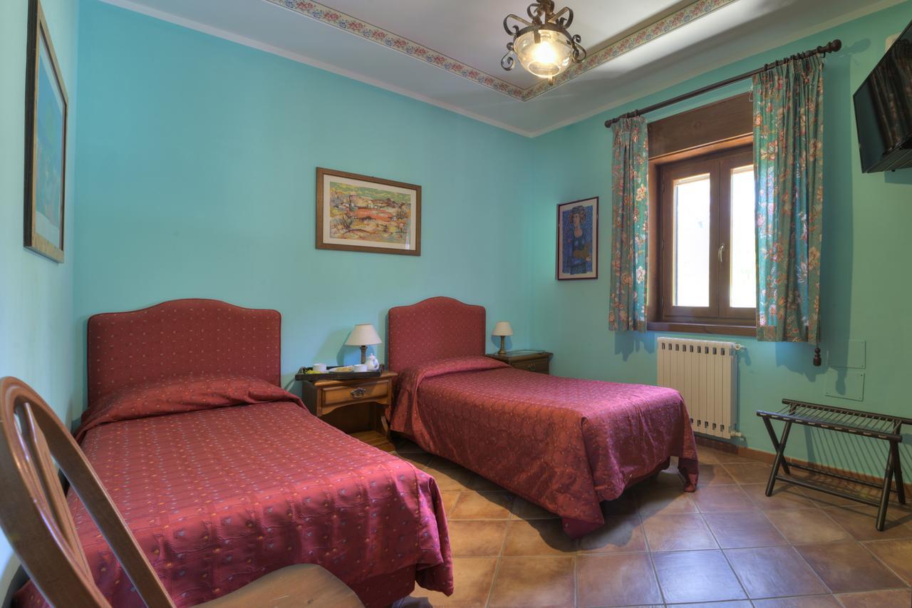 Agriturismo Al Poggetto Piana Degli Albanesi Esterno foto